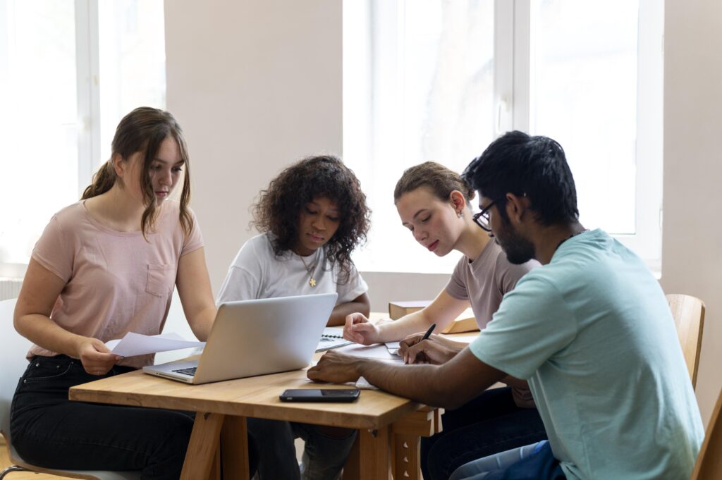 Groupes étudiants