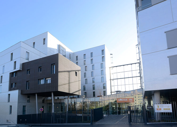 HÔTEL LODGE IN MIS 3 ETOILES