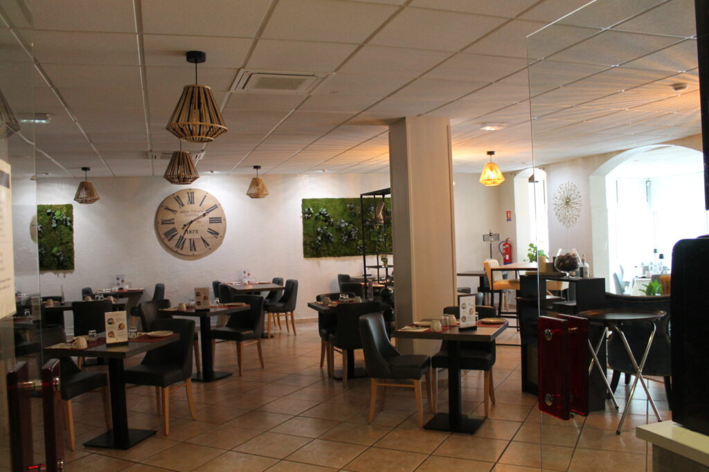 HÔTEL-RESTAURANT LE REGINA