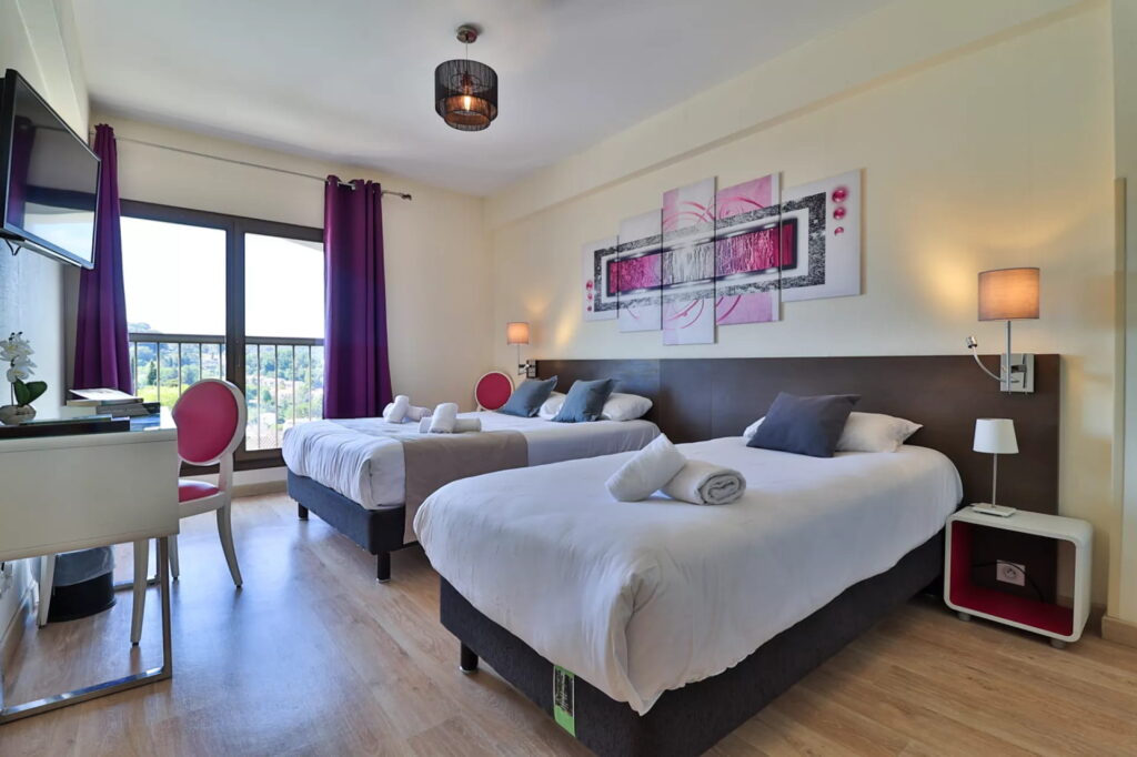 PERLA RIVIERA HÔTEL & RESTAURANT