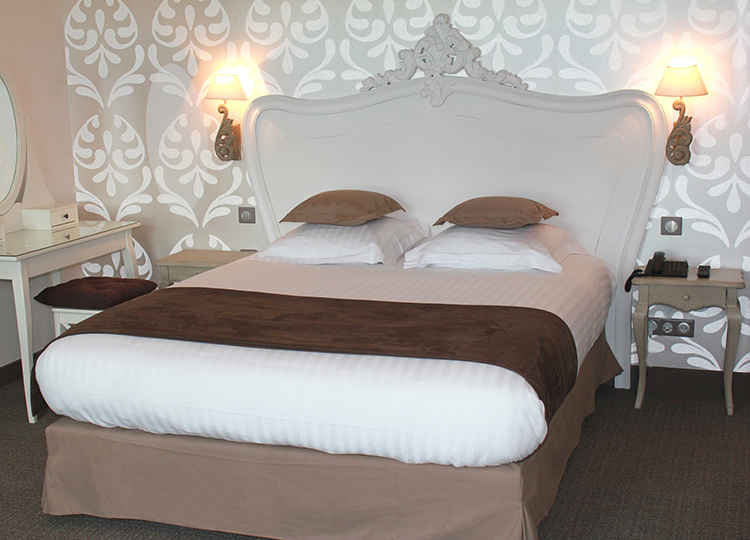 LE CLOS DE LA VAUPALIERE HÔTEL-RESTAURANT