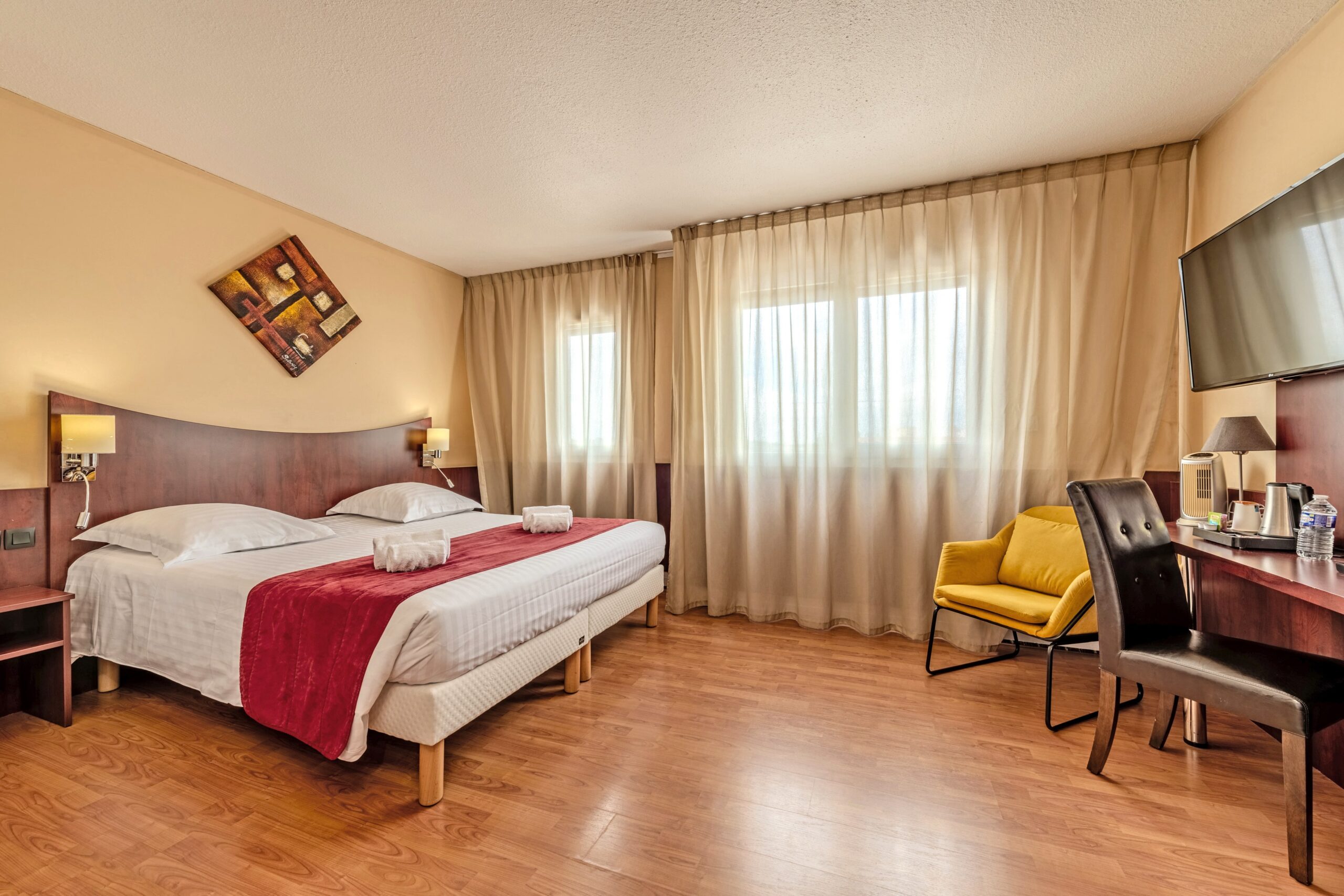 Chambre de l’Hôtel Center Brest pour séjour de groupe dans le Finistère